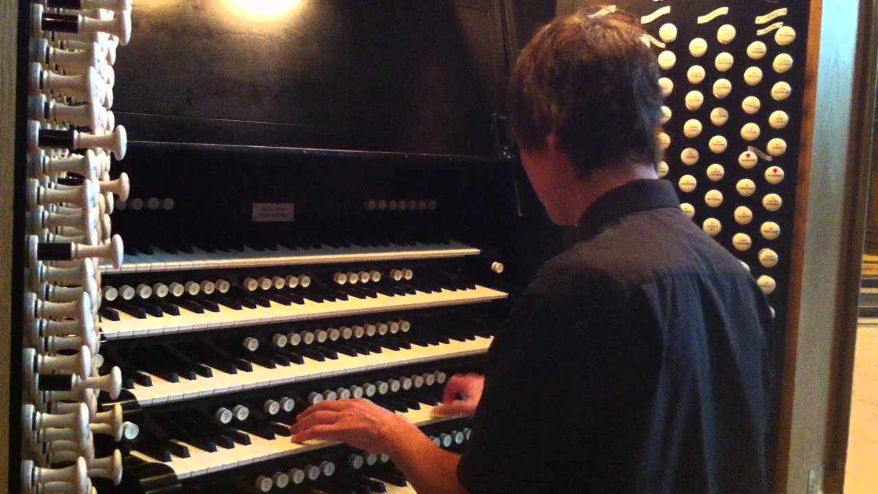Daniel Bishop improvising @ Liverpool Cathedral