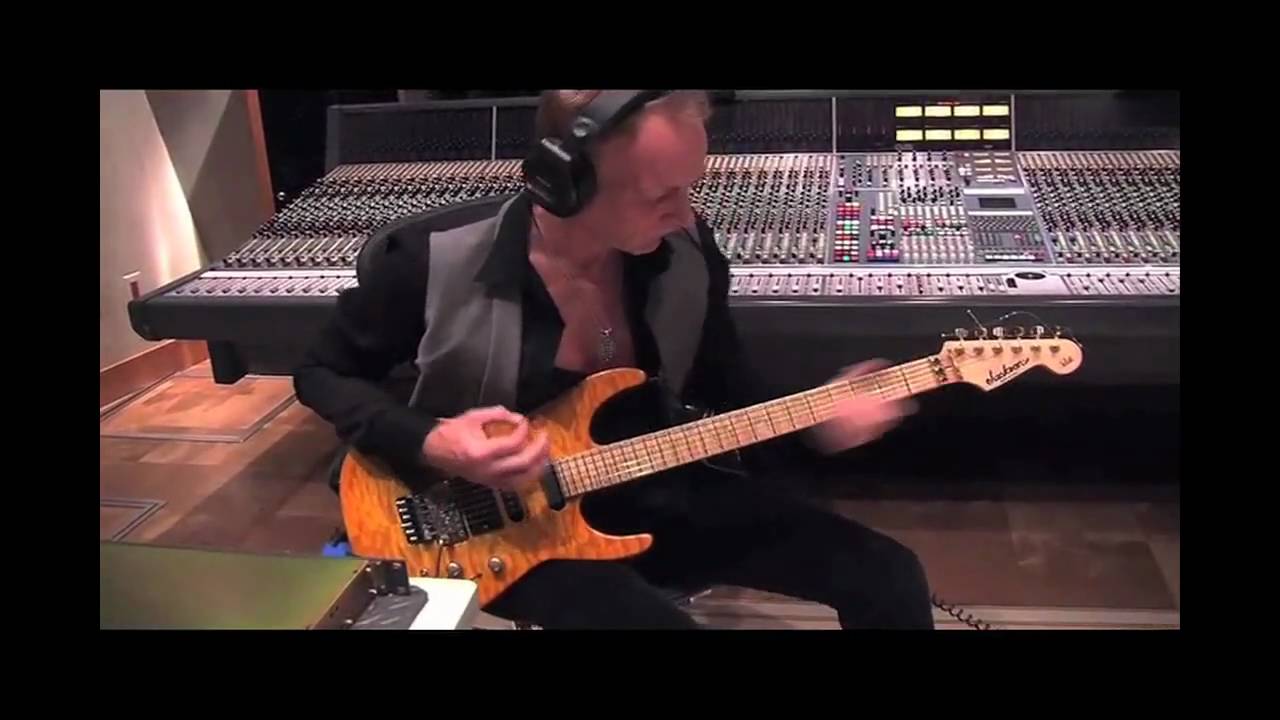 Def Leppard's Phil Collen jams live with Matt Richardson and Mark Jarvis on eJamming AUDiiO.mov