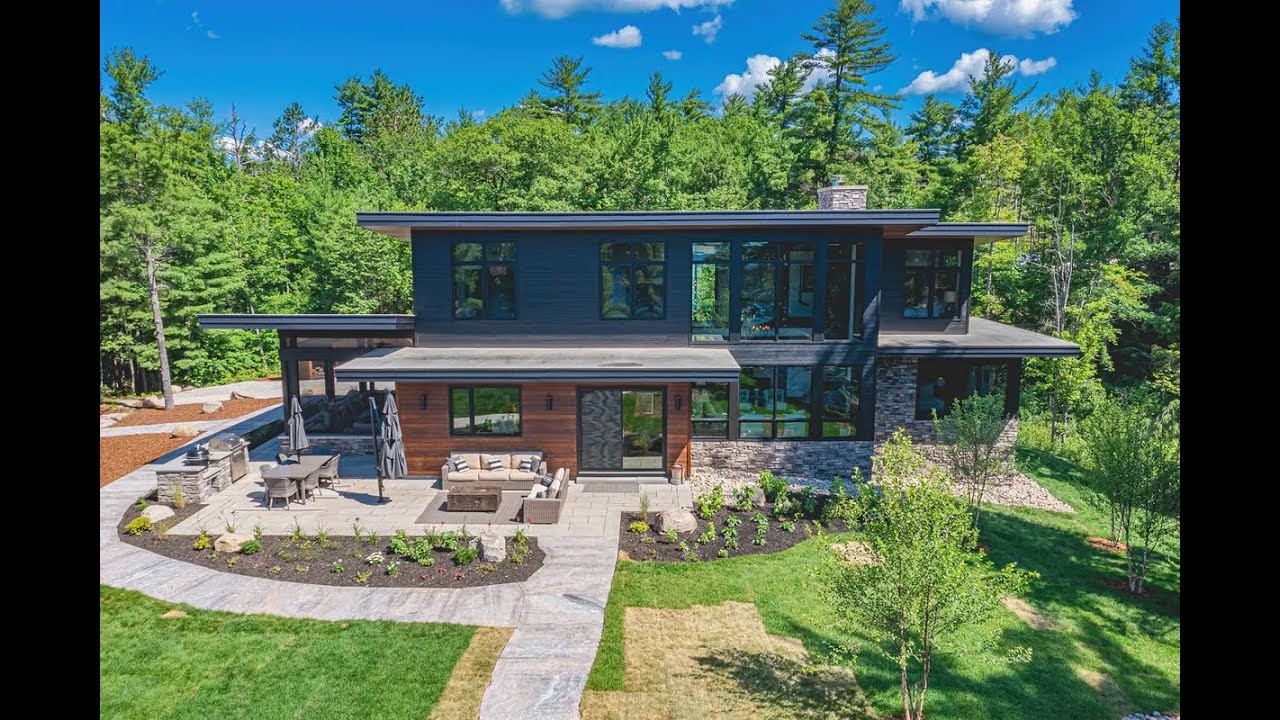 Captivating Modern Compound in Gravenhurst, Ontario, Canada | Sotheby's International Realty