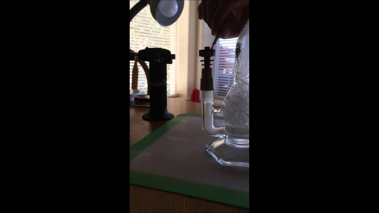 Dab off of Micro Dave Goldstein Fritted Disc with Highly Educated Duaiti