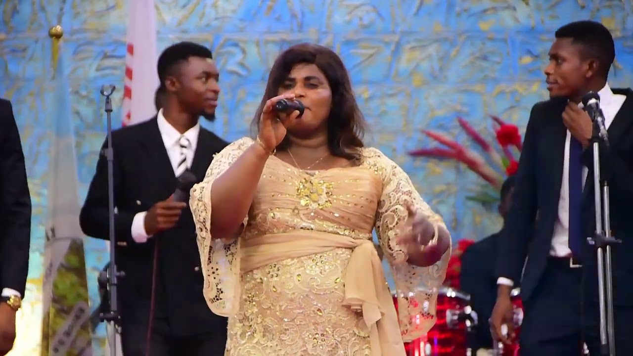 allumons notre lampe mbujimayi en concert avec Delphin mukendi 5e partie