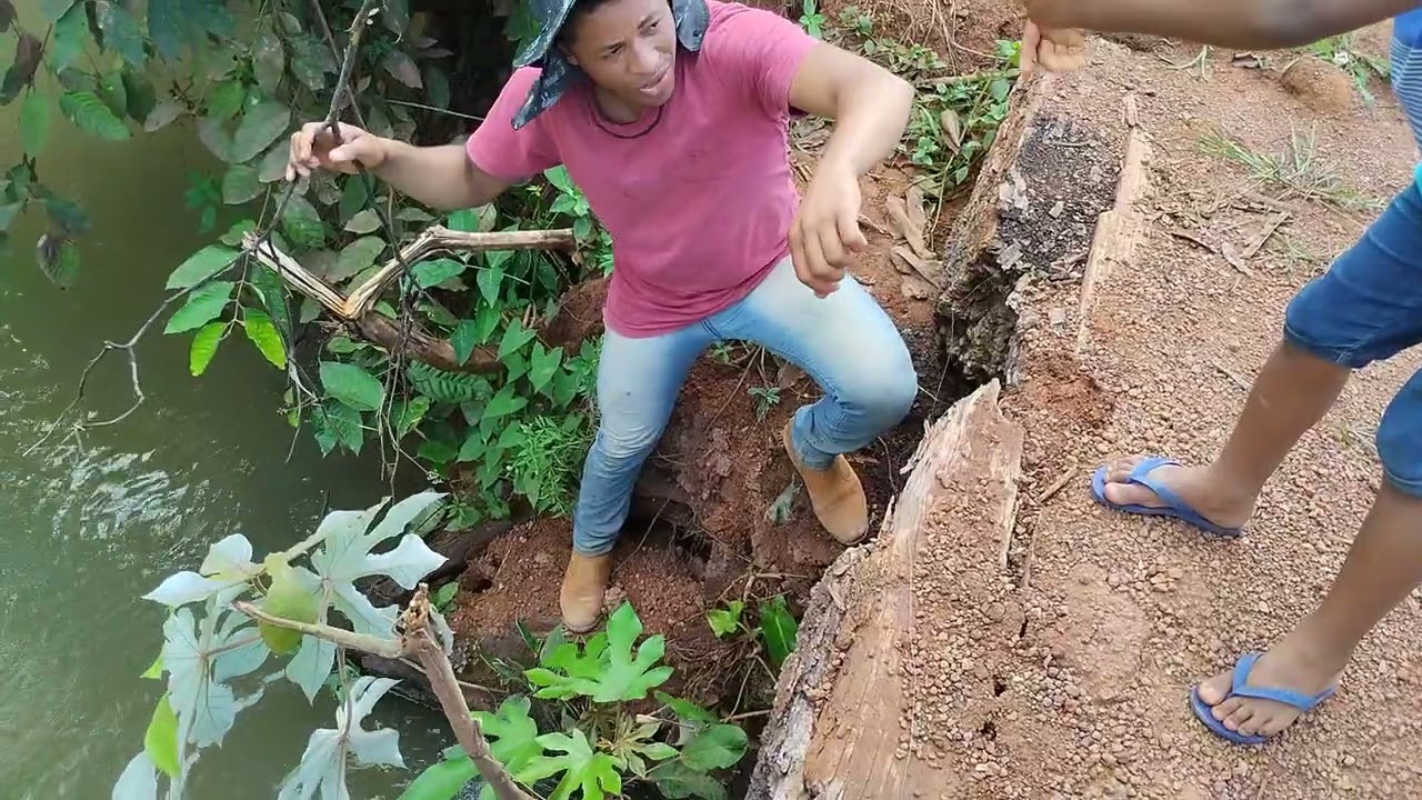 Pescaria perigosa em um local inesperado 