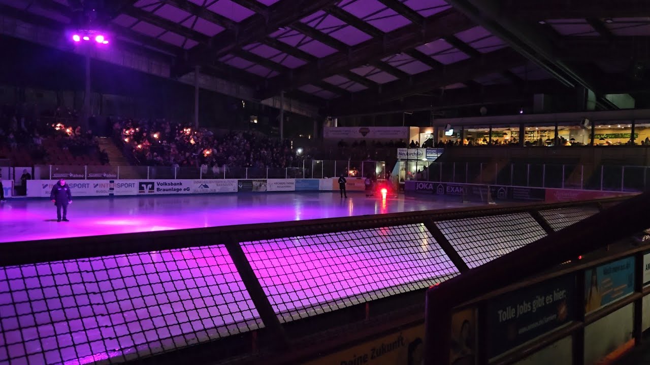 Einlauf Harzer Falken vs Harsefeld Tigers RLN 16.01.26
