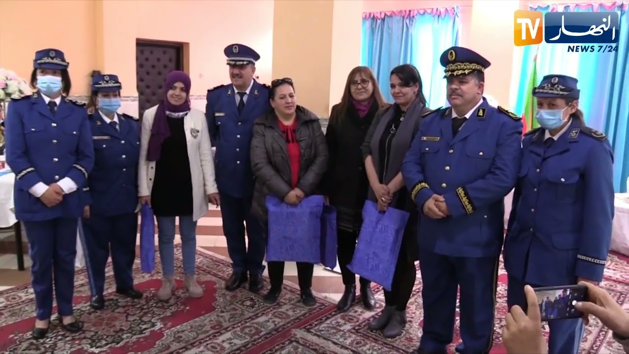 تيزي وزو: مصالح الأمن تكرم المنتسبات للشرطة ومختلف الأسلاك الأمنية والصحافيات