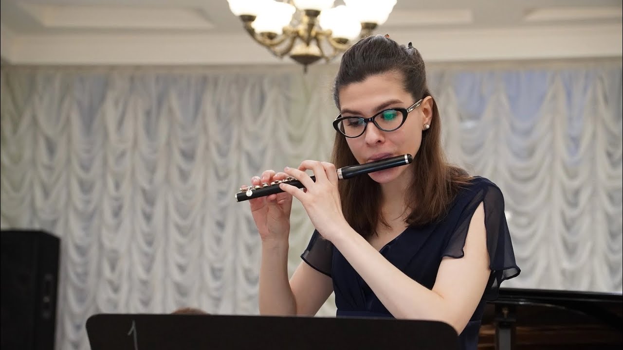 W.A.Mozart - Rondo D dur, arr for piccolo and piano