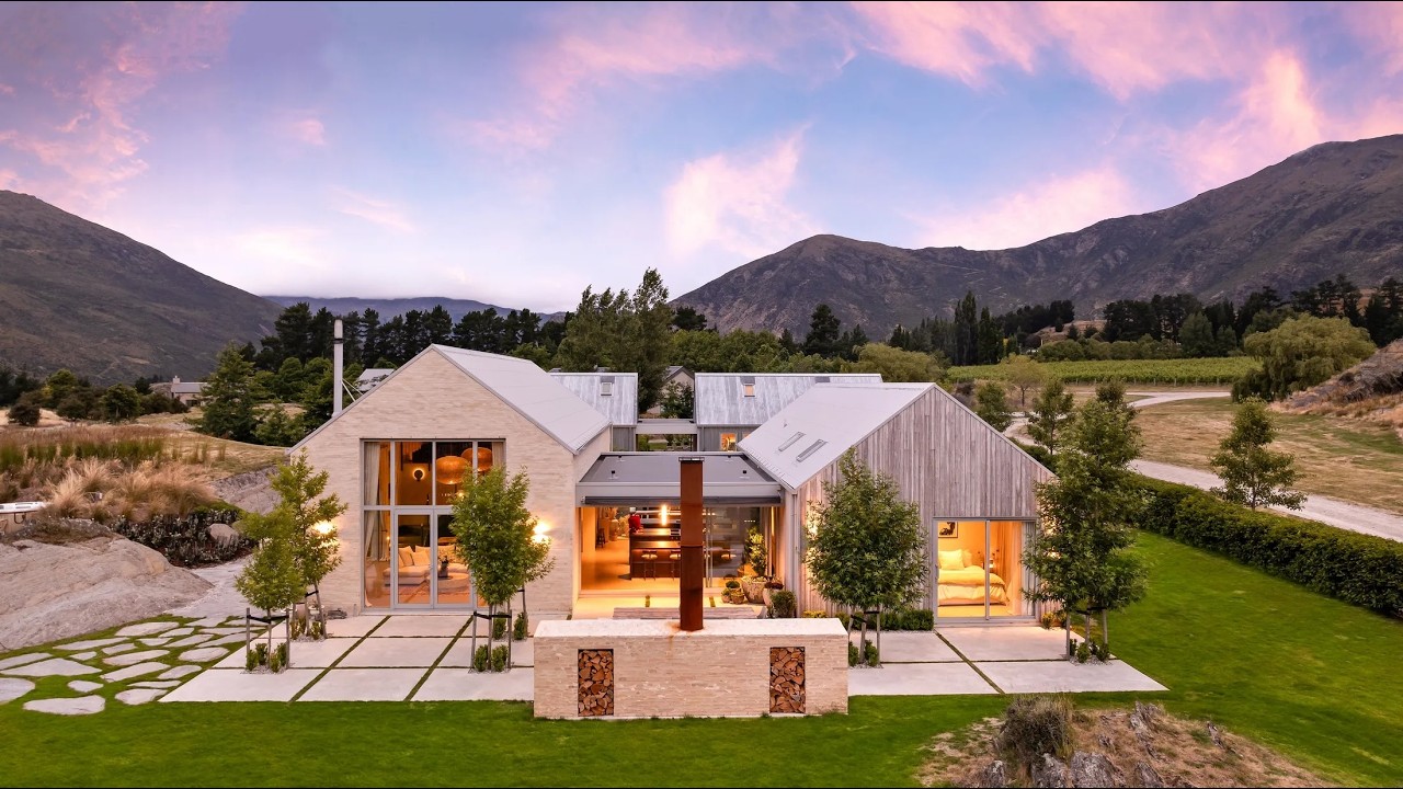 Mediterranean Pavilion: House in Queenstown, New Zealand | JamesEdition
