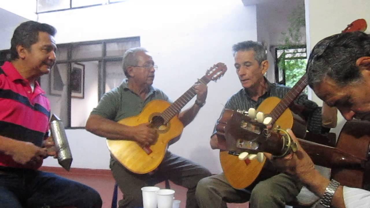 PALOMA MORENA  ( FROILO Y SU COMBO)  ACÚSTICO 1 ENE 2013