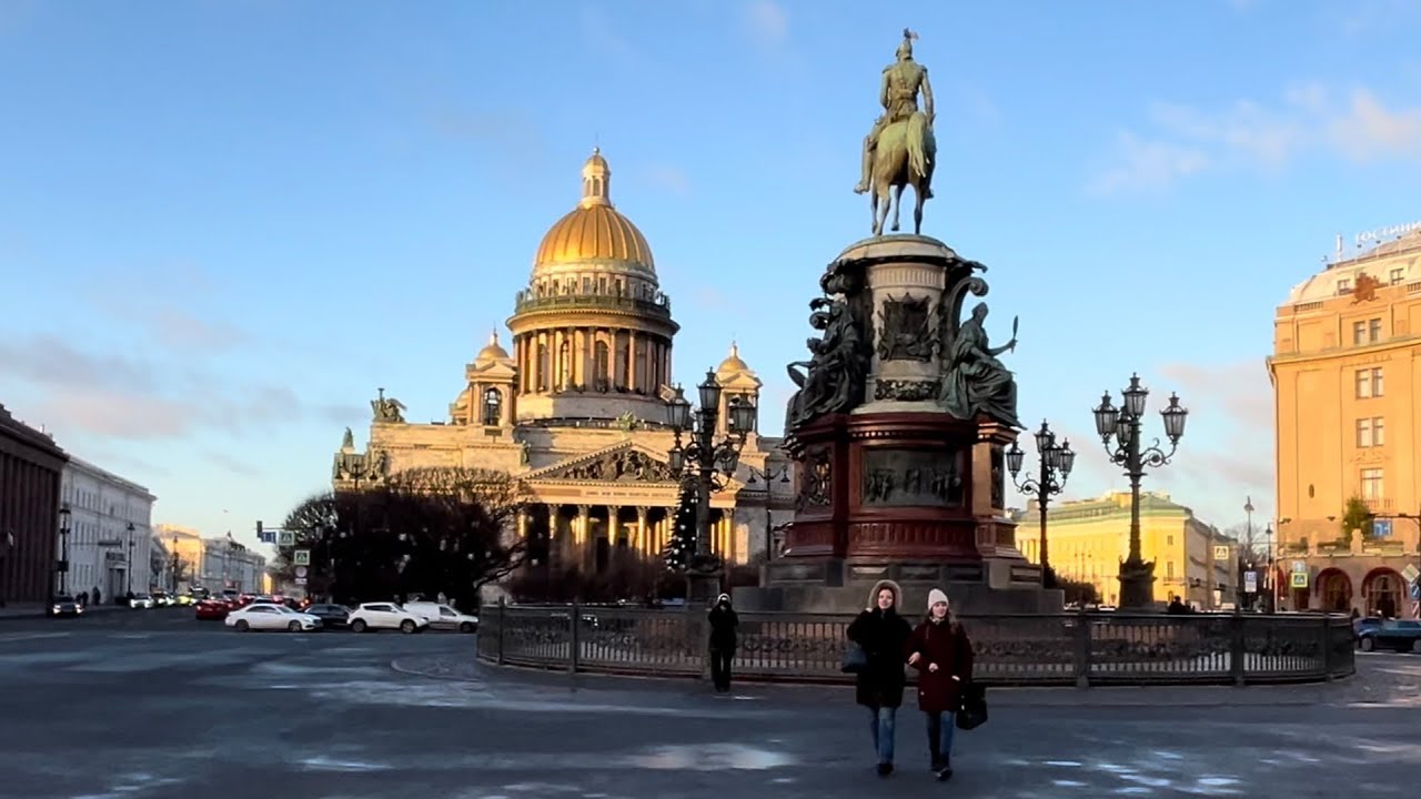 Прогулка по Петербургу в декабре. 