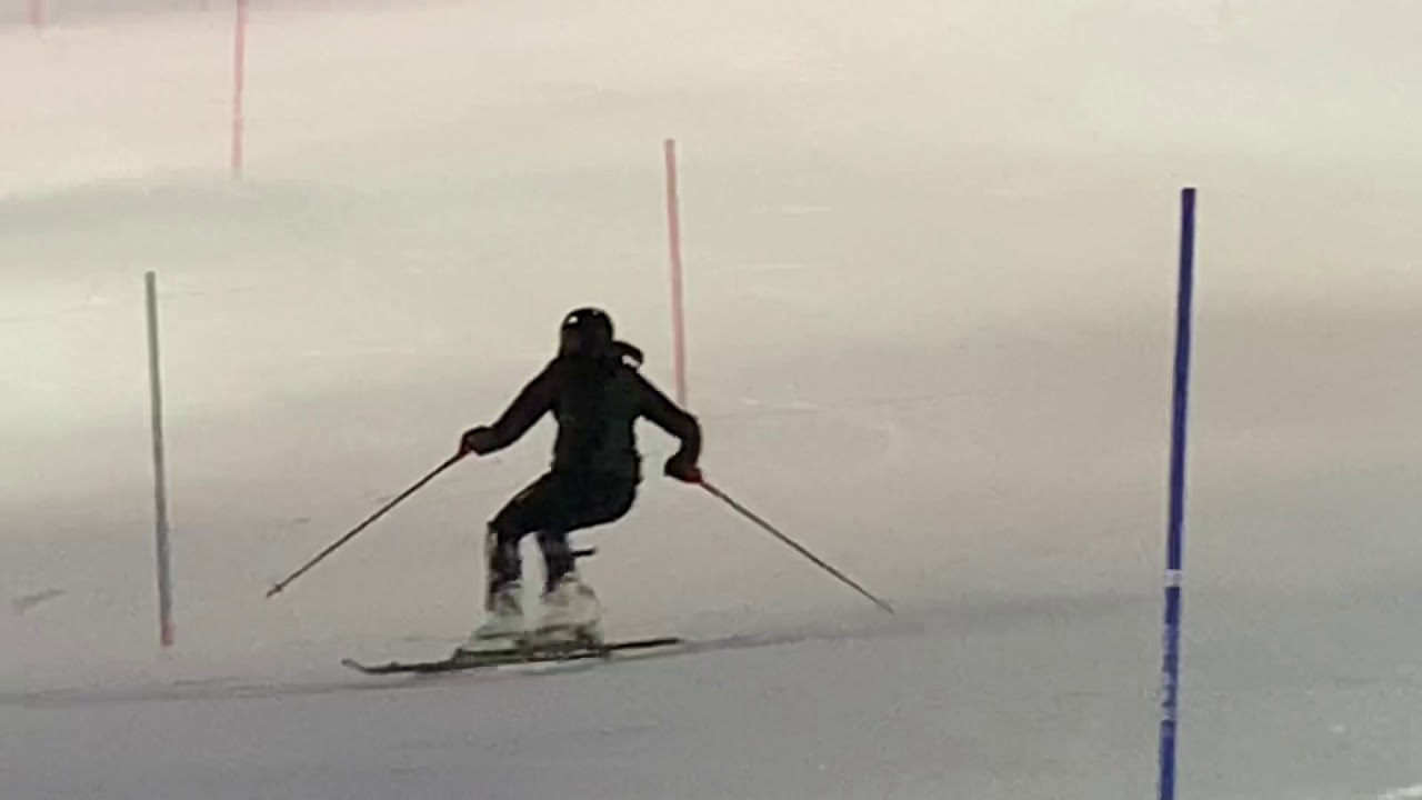 Emma Aicher tr&auml;nar teknik 2019-04-03