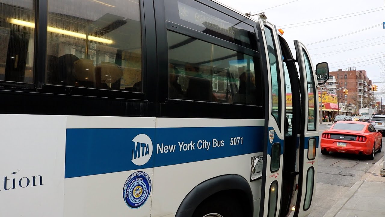 MTA New York City Bus: 1998 Nova Bus RTS-06 5071 on the B3 Bus.