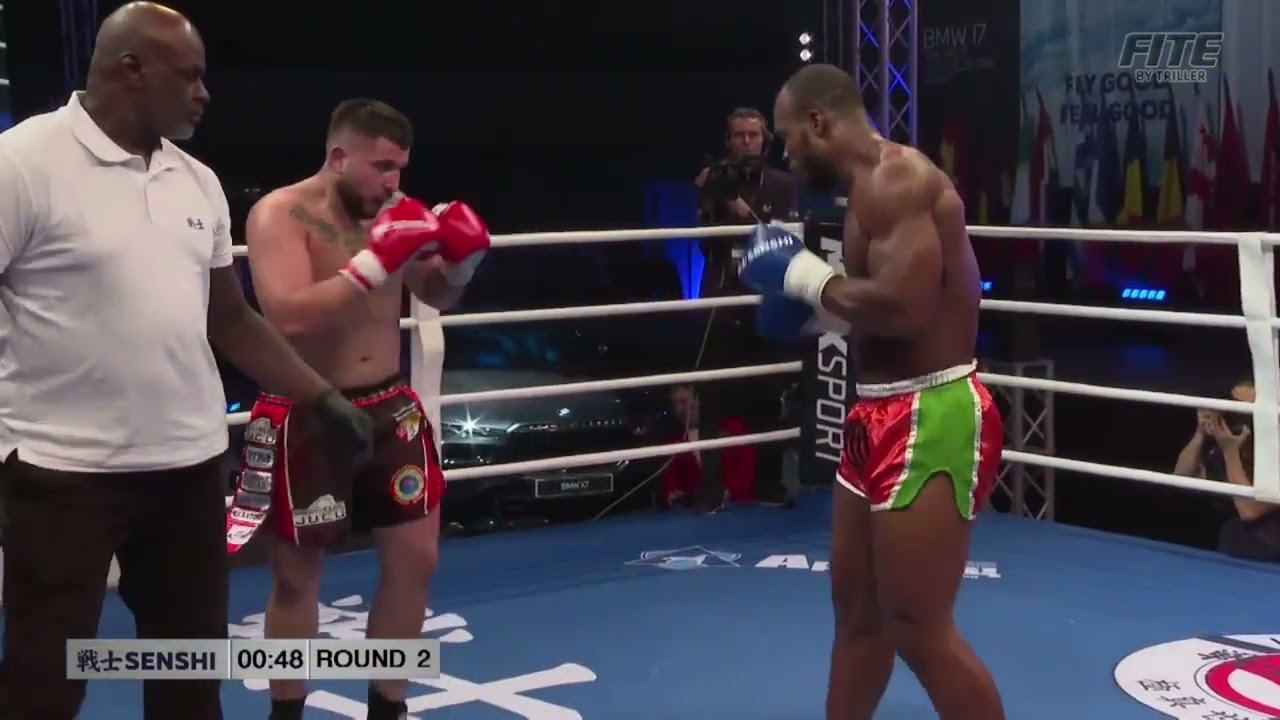 Sebastian Lutaniuc câștigă la Senshi cu francezul Oly Yves Roland și este tratat ca un luptător K-1