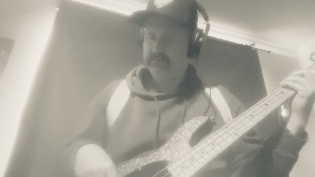 I'm Coming Out Diana Ross bass play along