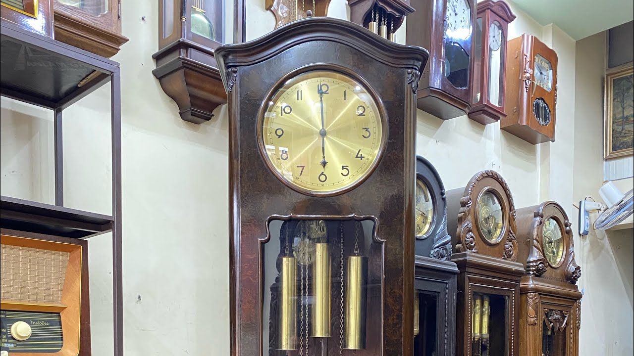 Chuông đồng hồ Junghans của Đức.