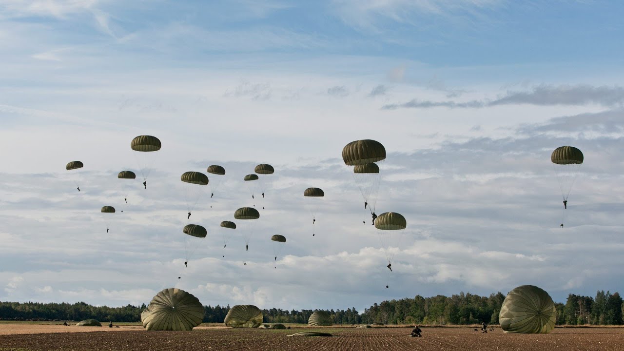 FALLSKÄRMSJÄGARE
