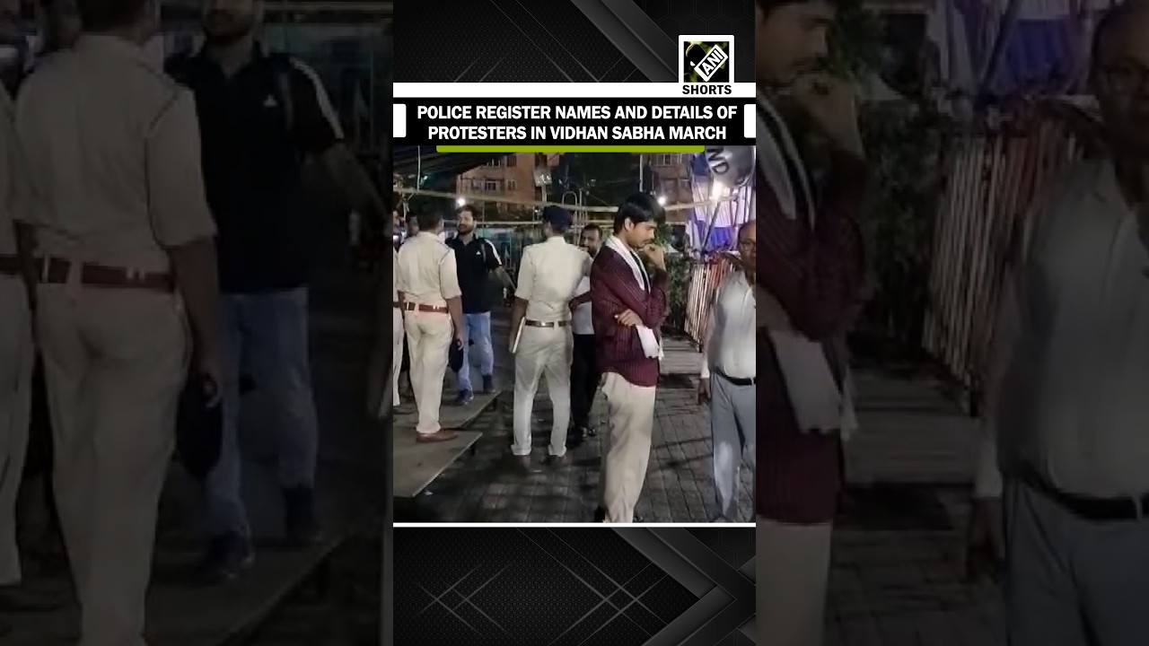 Police reach protest site at Jaipal Singh Munda Stadium to register details of protesters on Aug 10