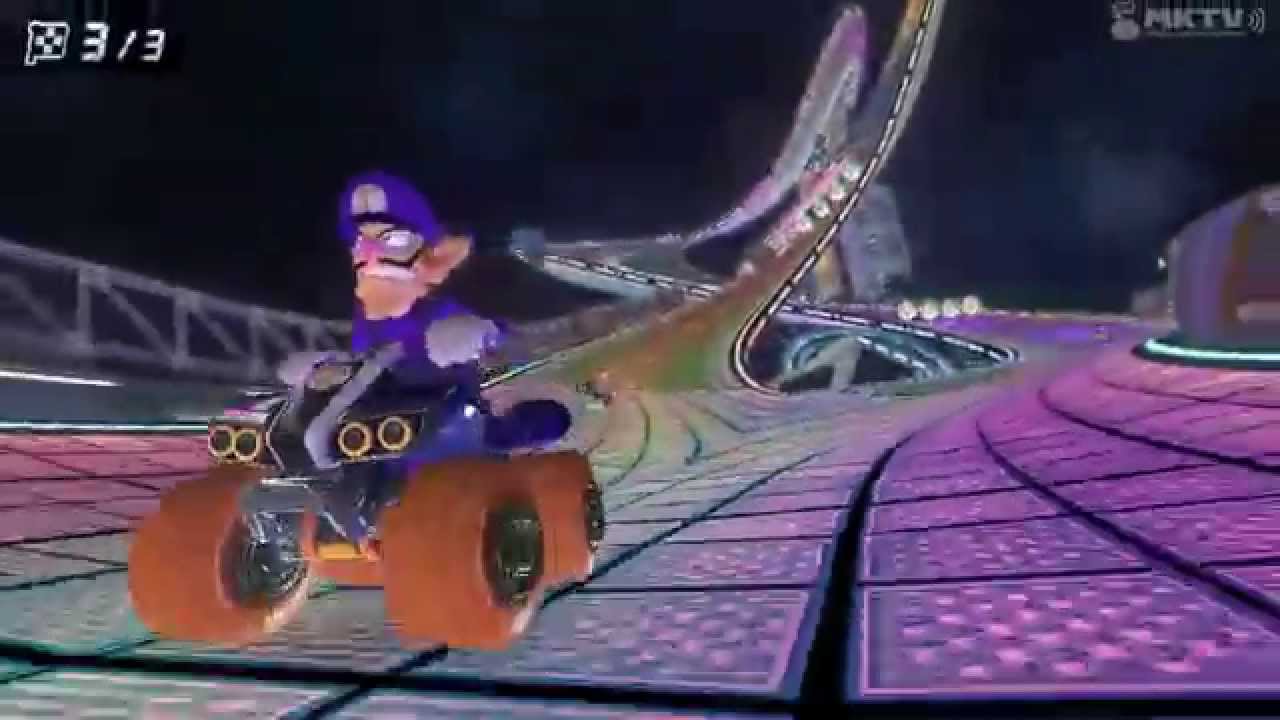 Wii U-MK8- Spiny shell for 7th place SURPRISE