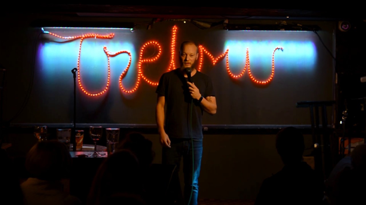 Stand up TREENIÄ! Olkaa hyvä.
