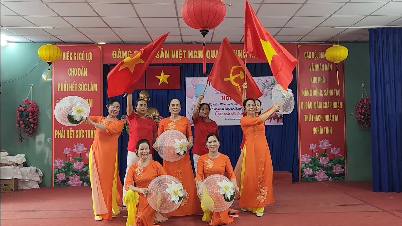 Múa Hát : Việt Nam Ơi Mến Yêu Vô Cùng - ST. Nguyễn Văn Cường - BD : Đội VN Kp34 + Kp35 💃🌷
