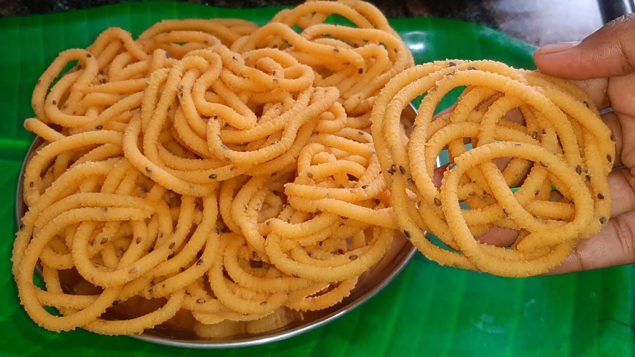 மாவு அரைச்சு கஷ்டப்படாமல் 15 நிமிடத்தில் ஈசியா தீபாவளி ஸ்பெஷல் முறுக்கு செஞ்சு பாருங்க|InstantMuruku