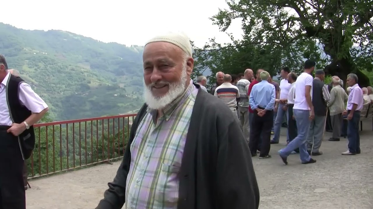 Trabzon  Beşikdüzü  Kalegüney   ( Kalegüney Merkez Camii ) 23.9.2009  - 4K