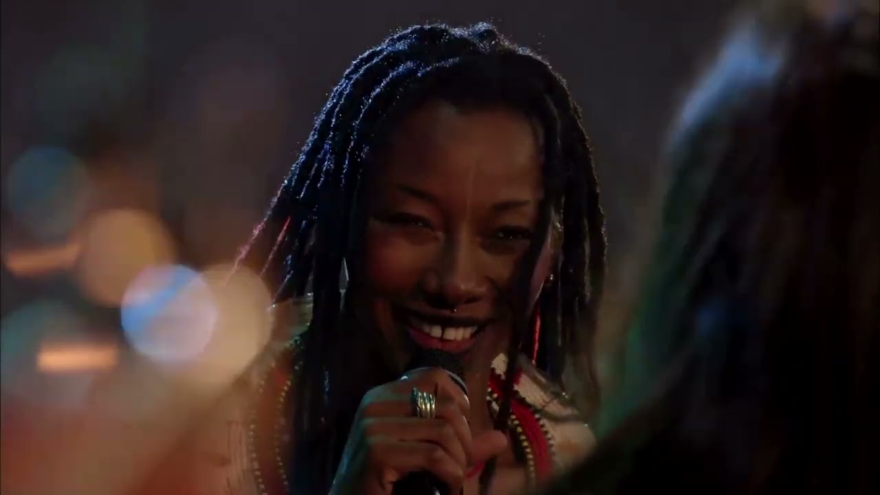 HINDI ZAHRA & FATOUMATA DIAWARA - Mbife (live @Banlieues Bleues - Olympic Café Tour)