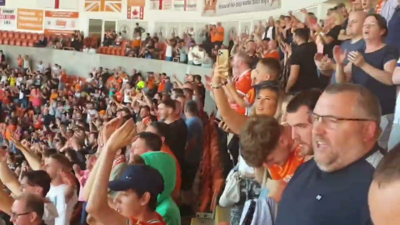 Blackpool FC Fans Singing at home to Wigan