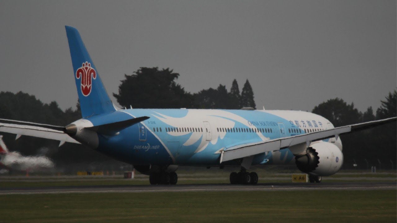 China Southern Airlines 787-9 High Wind afternoon arrival into Christchurch Int'l Airport!