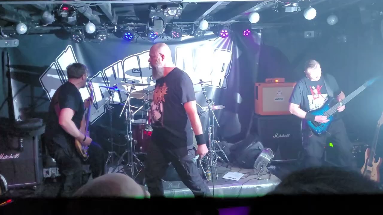 Hakselaer in SoundVille Rotterdam - Je betaalt met je leven