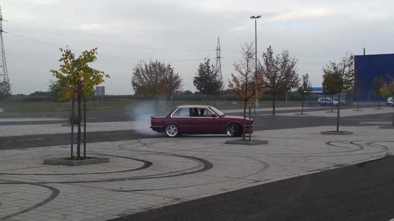 Bandita BMW E30 325i Burnout 2012.
