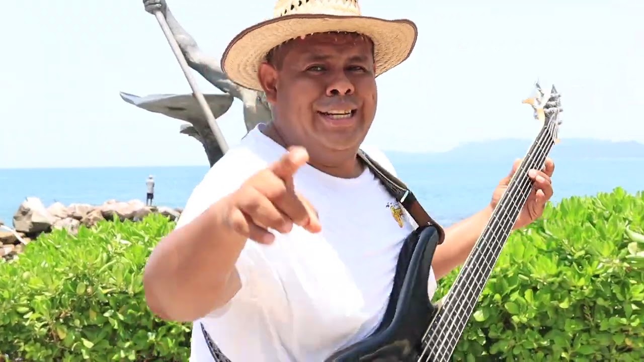 La S&uacute;per Experiencia Musical de Ixtapa Zihuatanejo - El Yacare del pantano (Cover)