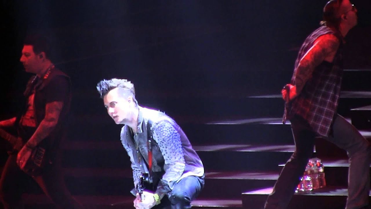 Avenged Sevenfold- "Shepherd of Fire" (1080p HD) Live in Syracuse 5-15-14