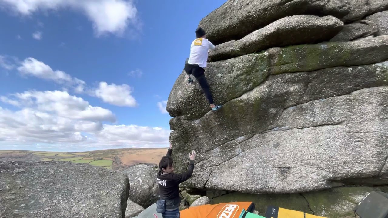 Catching the Wave (8A) - Bonehill Rocks, Dartmoor