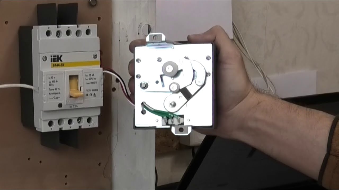 ВА 44-33 от  IEK + моторпривод= управление с ноутбука!