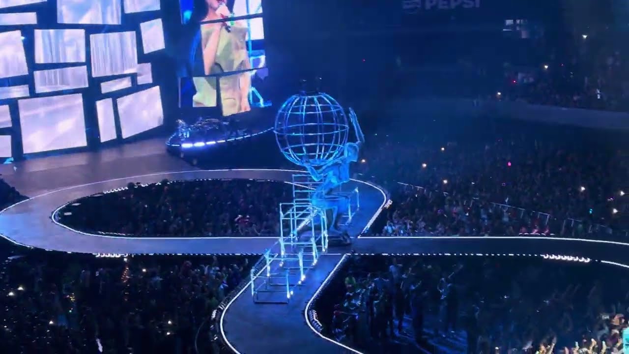 Katy Perry - WOMAN'S WORLD (Live at Arena CDMX) | The Lifetimes Tour, Mexico City 23-04-2025