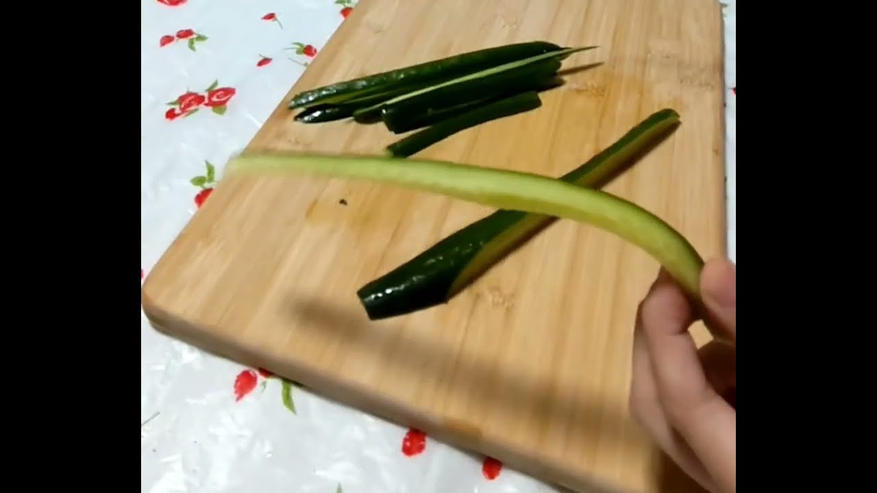 Weird ways to cut a cucumber 🥒 #ASMR #cookingasmr #japanesefood #cooking #homecooking #bgm #asmr