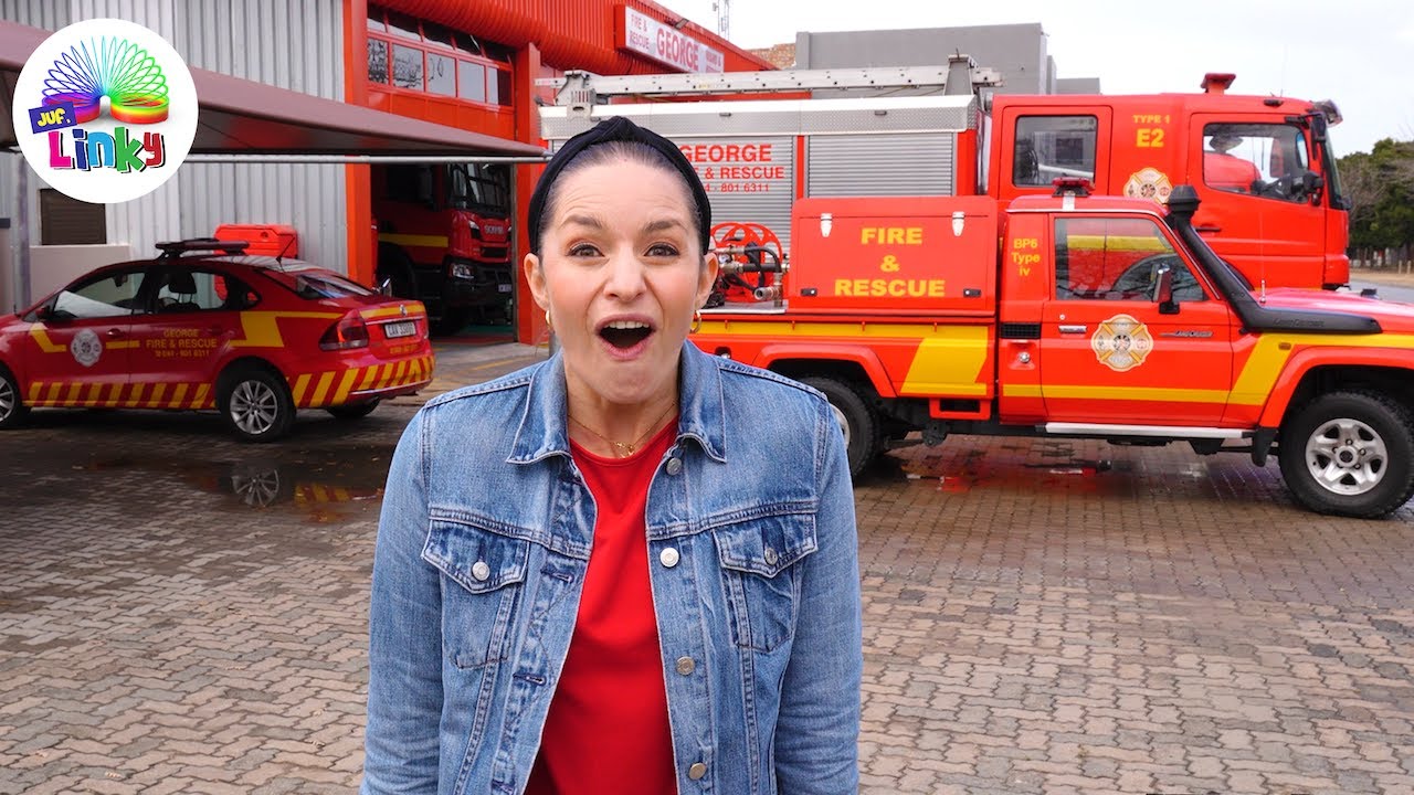 Juffrou Linky Speel en Leer by 'n Brandweerstasie 🚒🧯🧑🏼‍🚒 | Afrikaanse Videos vir Kinders