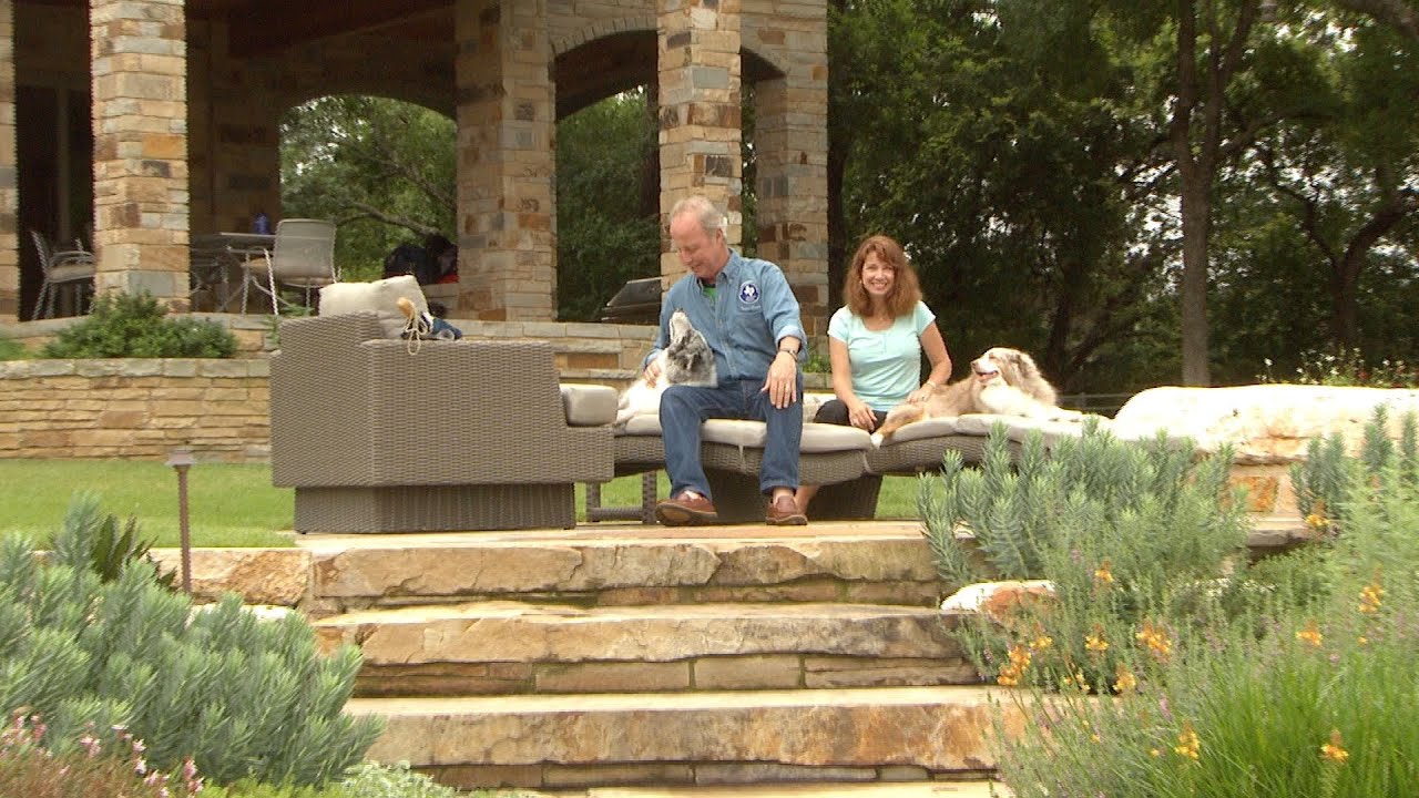 Powerful Hilltop Perspectives |Valerie and Kirk Walden |Central Texas Gardener