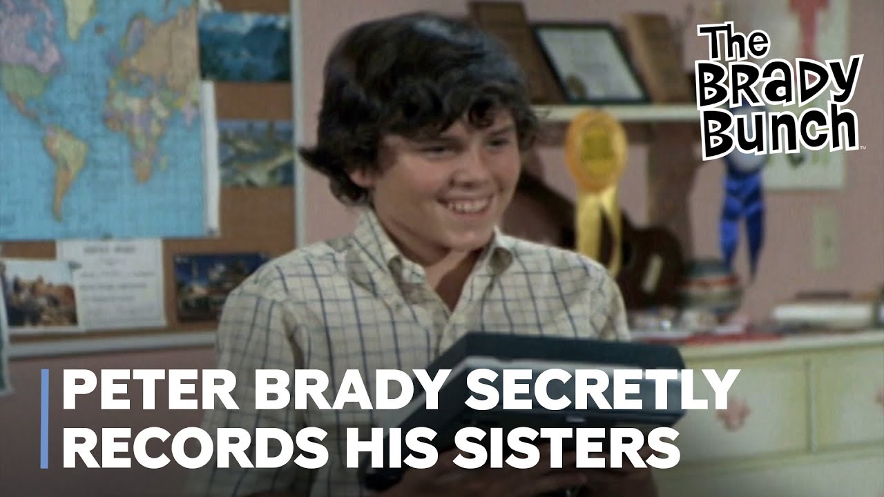 Peter Brady Secretly Records His Sisters