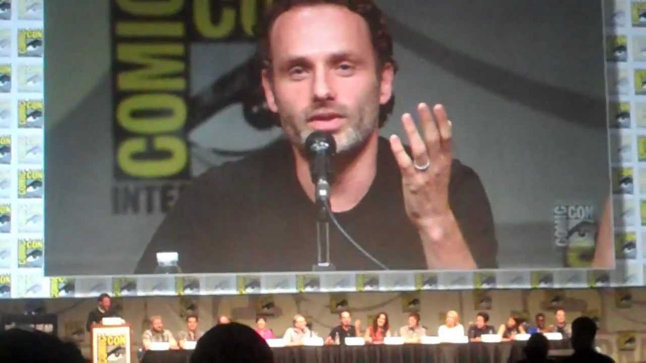 Andrew Lincoln on his American accent | Comic Con 2012  Walking Dead Panel