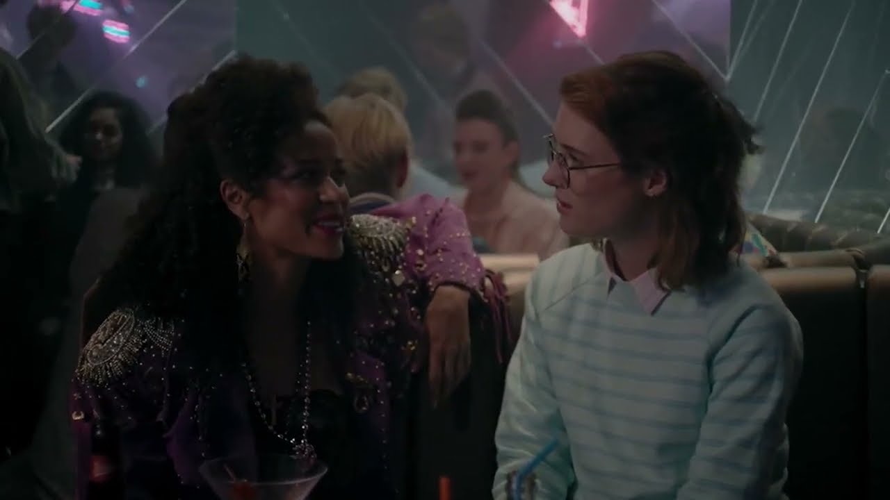 Black Mirror, Yorkie & Kelly (1)