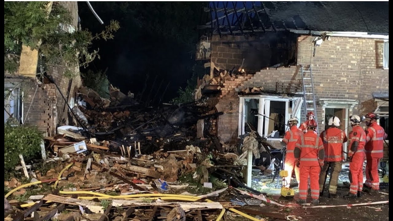 Kingstanding explosion : neighbours rescue man from rubble of home