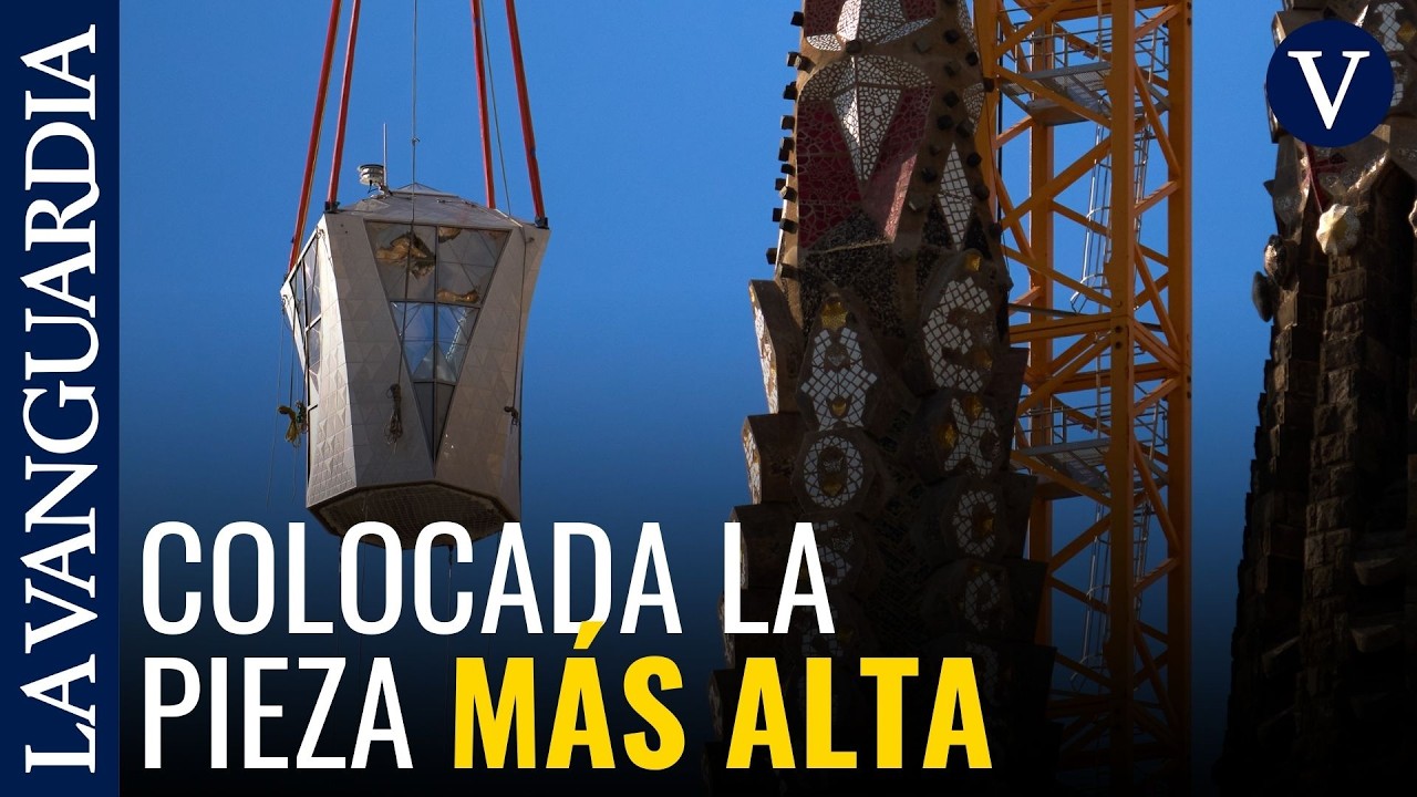 La Sagrada Família coloca su pieza más alta, con la que alcanza los 172,5 metros de altura