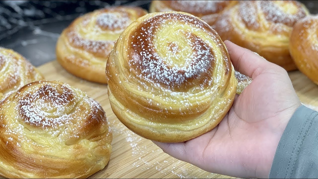 Avec 2 oeufs, préparez ces IRRÉSISTIBLES petites brioches à la crème pâtissière 😍