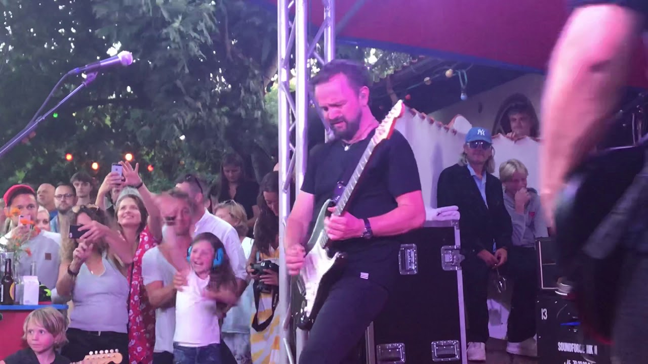 Dizzy Mizz Lizzy: Glory - live @ Gæstgiveren, Allinge, Denmark 19 July 2018