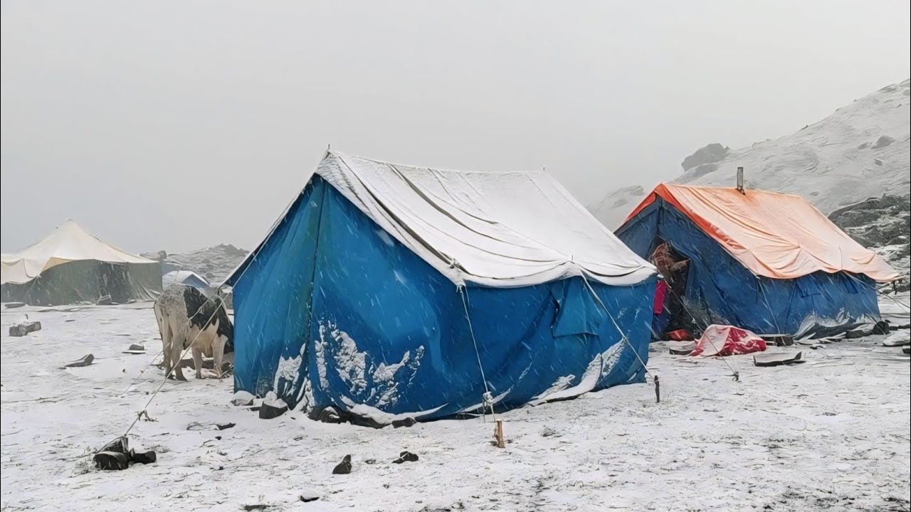 This Is Western Himalayan Seasonal Village & Life|| Documentary Of Himalayan Village Life Into Snow^