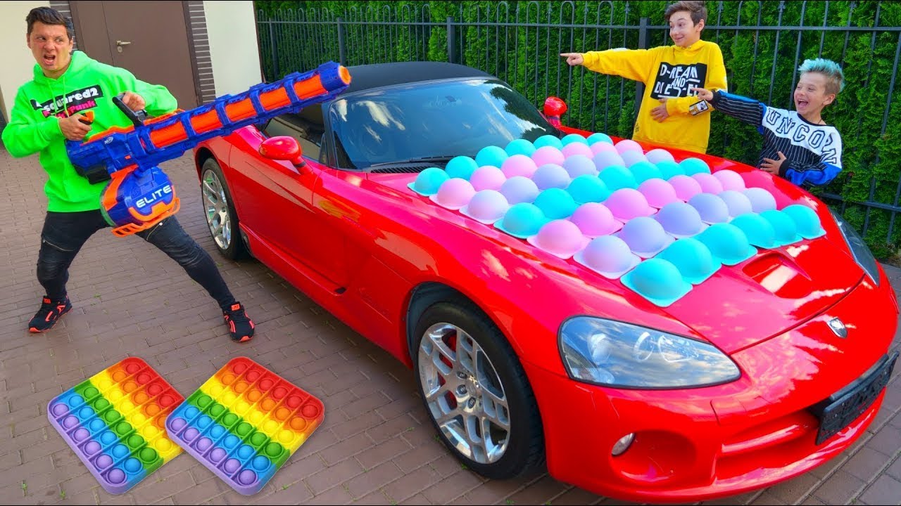 Zrobiliśmy OGROMNY POP IT 🧩 Wyzwanie Artura i Dawida | Boys and Toys Polish