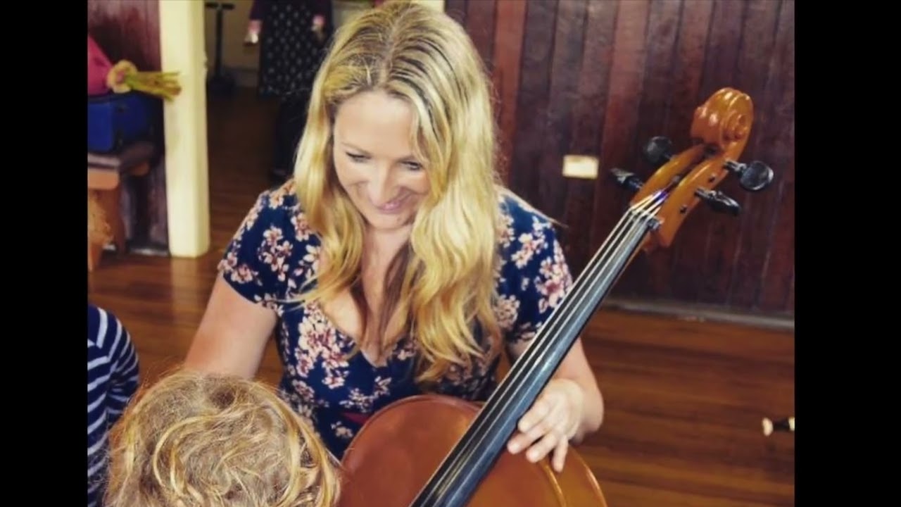 Kaija sings Bling Blang (Guthrie)