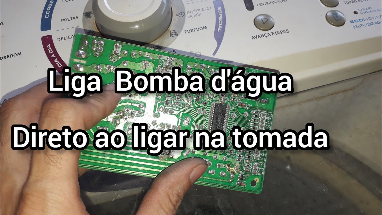 Máquina  Eletrolux   LTD15 Ao ligar na tomada já aciona Bomba d'água