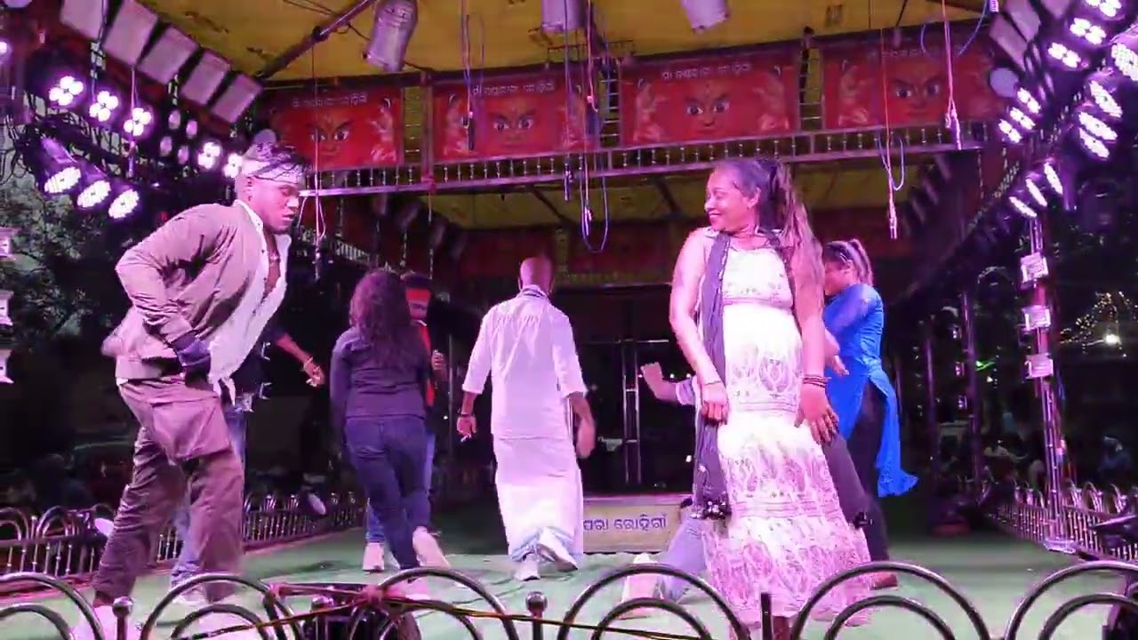 Item Song Villian scene (Mayanagarire michha bandhana Rohigam Apera)