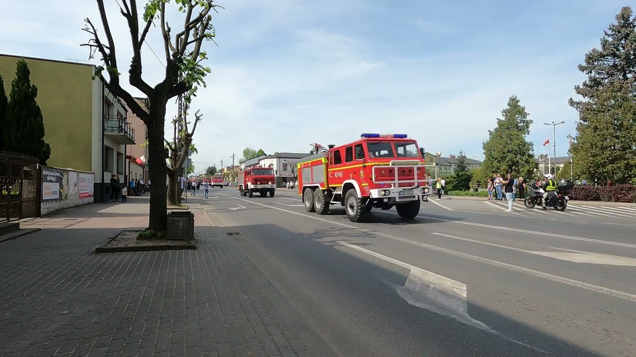 Parada wozów strażackich z gminy i miasta Zelów 2024 - 22 wozy alarmowo!